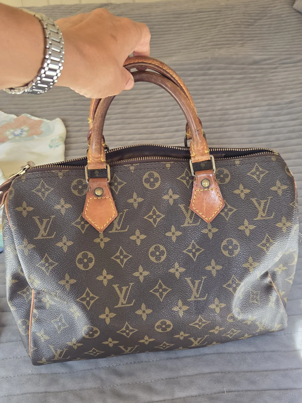 Louis Vuitton iconic louis